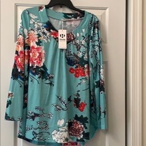 3/4 length sleeve size lg blouse with tags
